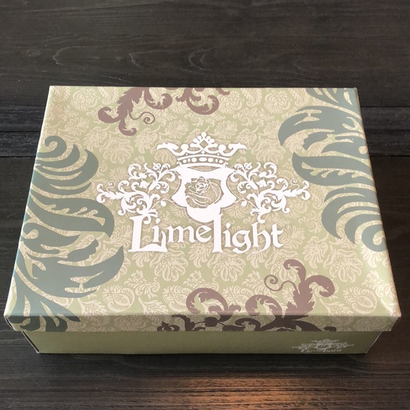 Limelight shoes in excellent condition in original box; size 8. - Picture 10 of 12